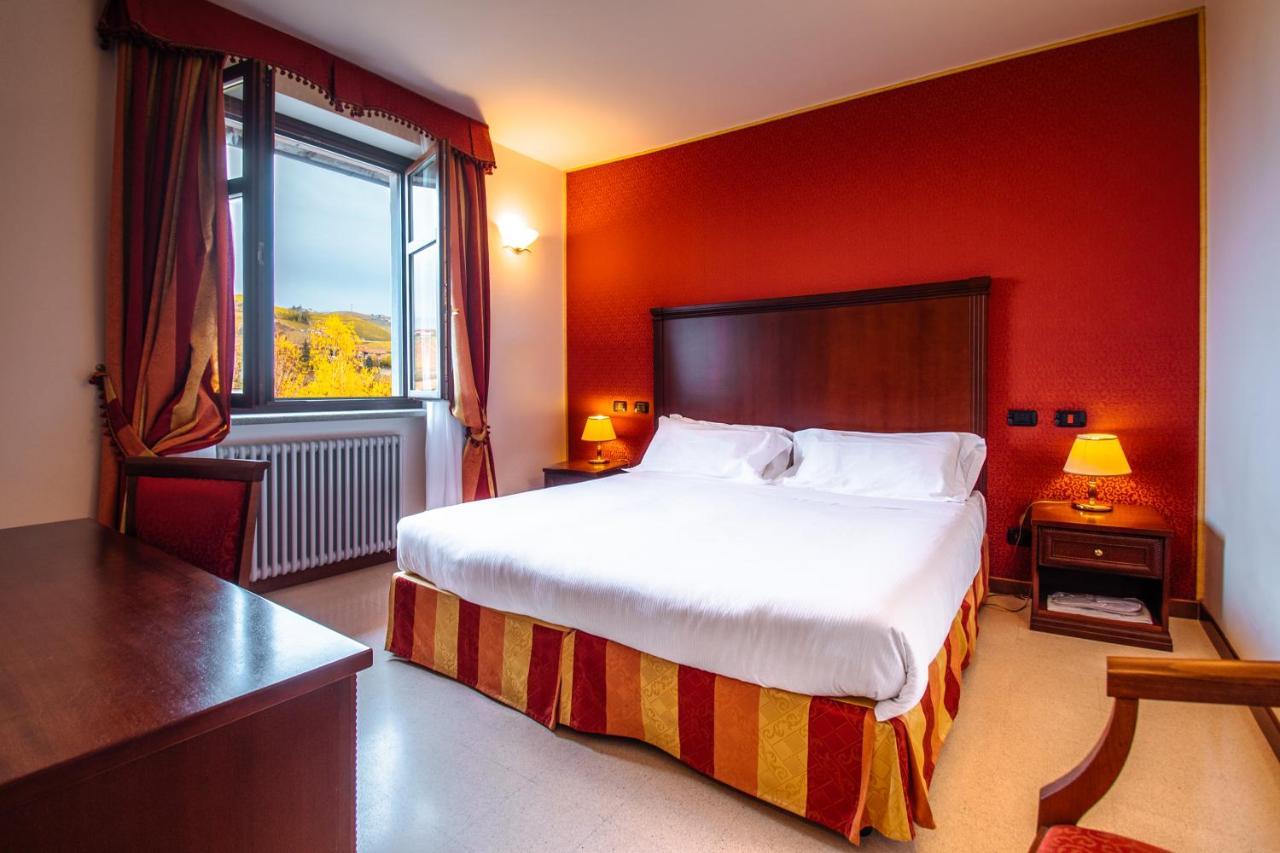 Lauri Hotel 3*