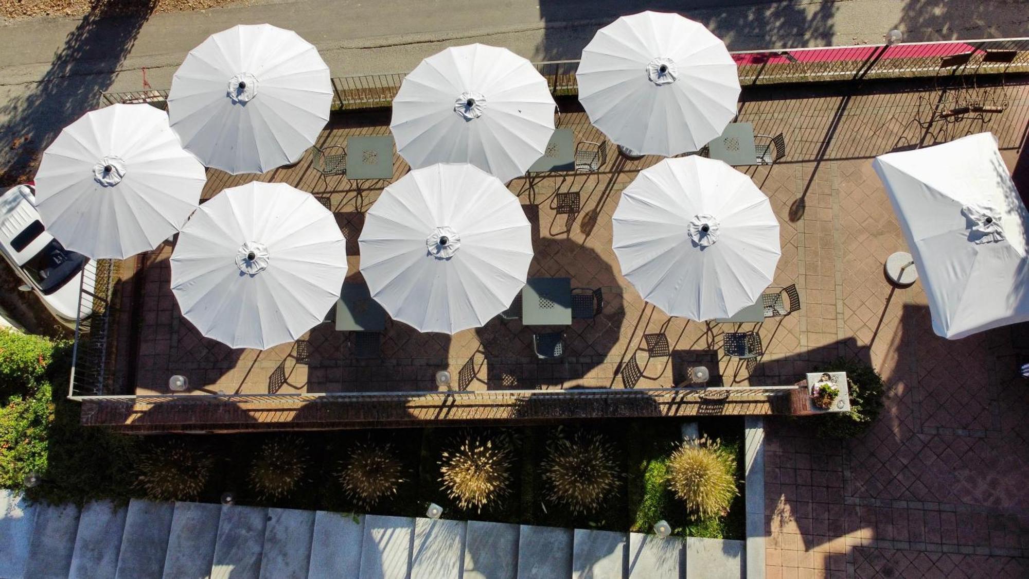 Hotel Lauri Neive